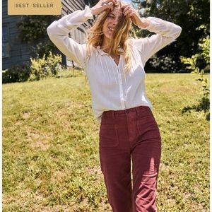 White blouse. Very pretty worn maybe 4-5 times good condition